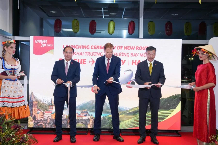 Photo: Vietjet