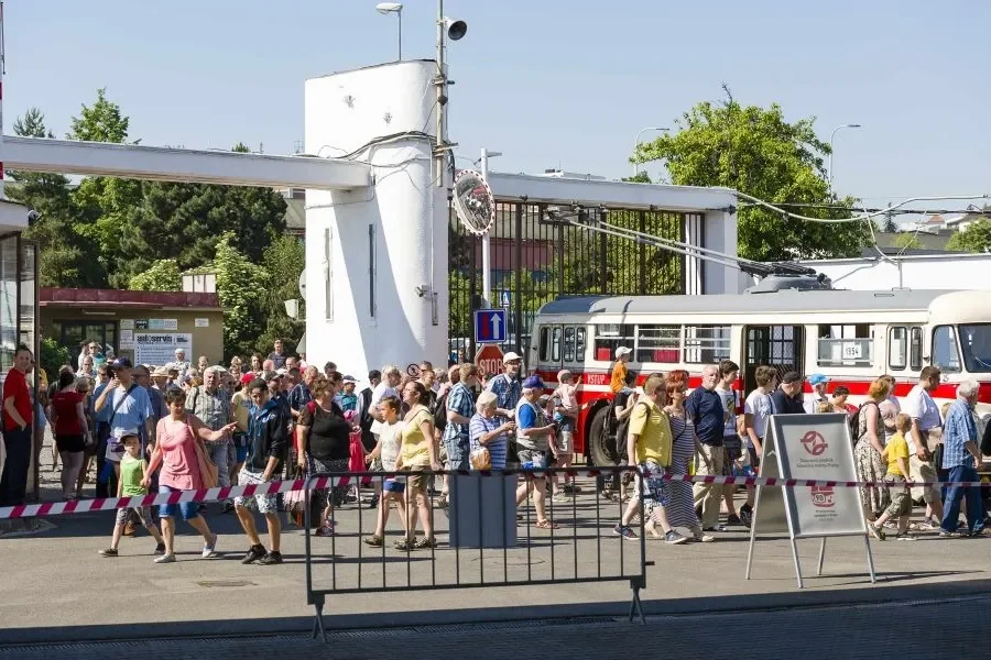 100 years of Prague bus transport: Open day at the Vršovice bus depot