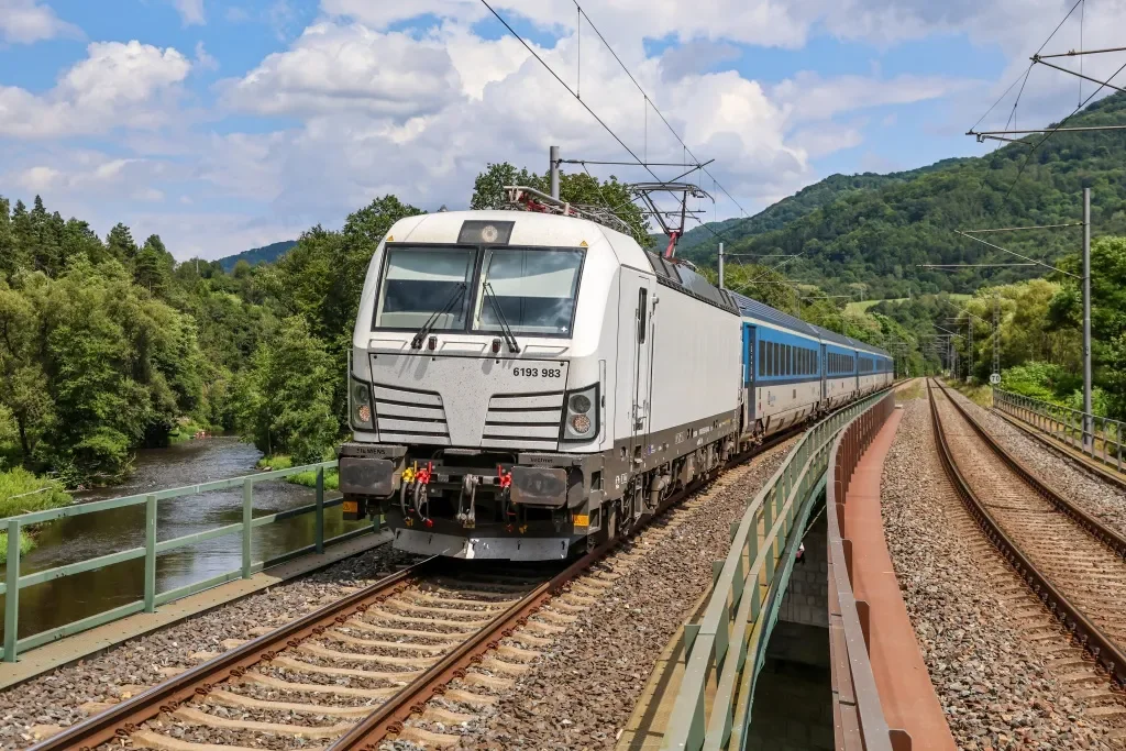 České dráhy: Punctuality of Trains in the Czech Republic Improves Slightly