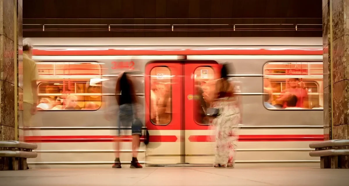 Českomoravská and Florenc: Disruptions on Metro Lines B and C over Two Weekends