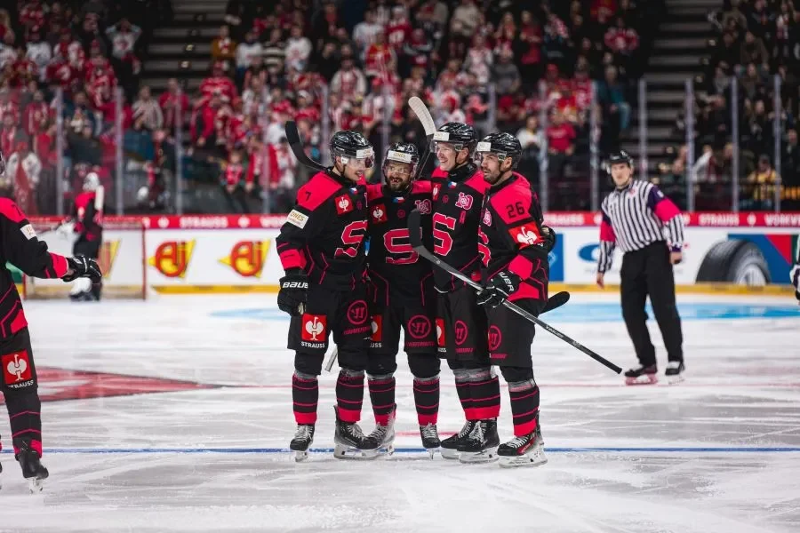 CHL Semi-Final: Sparta Prague Hosts Swedish Top Team Färjestad Karlstad