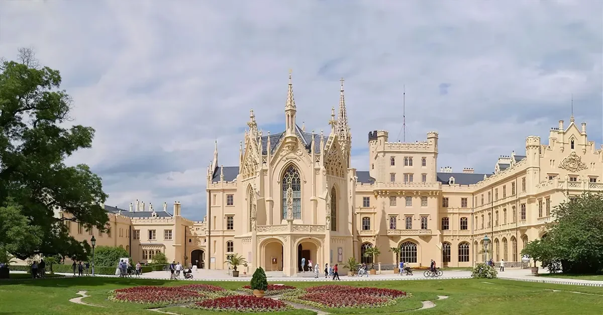Cultural Monuments as Tourist Magnets in the Czech Republic