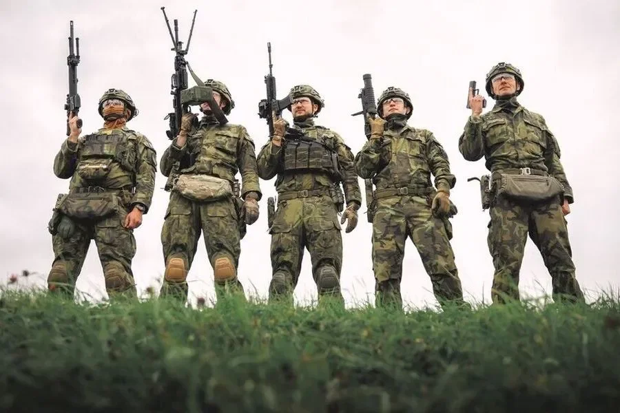 Czech Army Upgrades – Billion-Crown Deal Signed with Česká zbrojovka