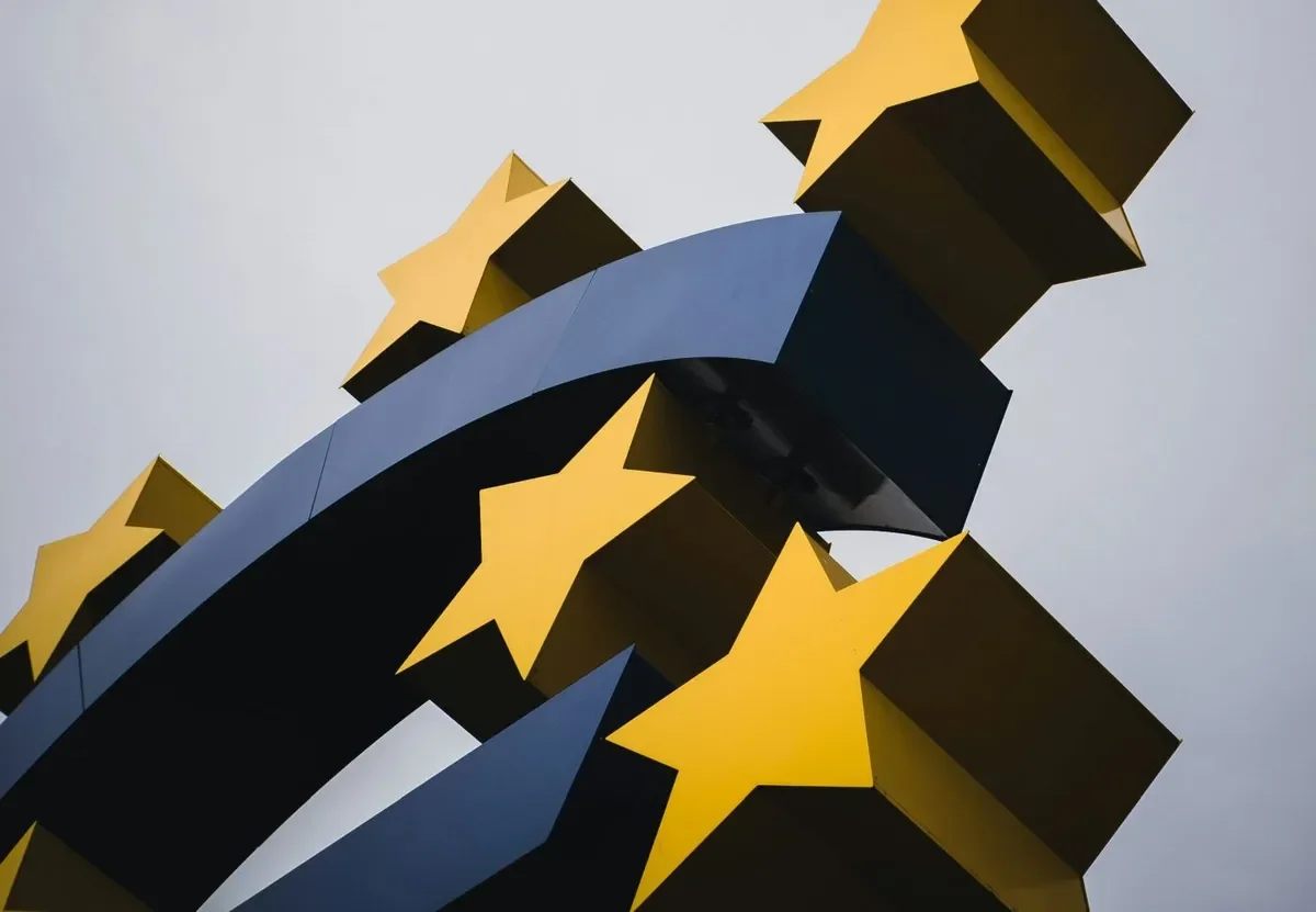 Czech Government Plans No Further Steps to Introduce the Euro Before Autumn Elections