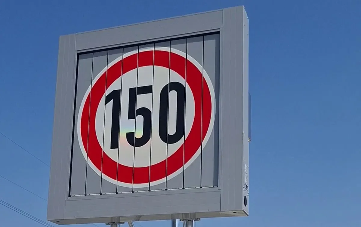 First Evaluation of the 150 km/h Pilot on the D3 Motorway