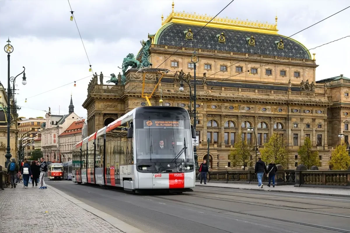 First Škoda 52T Trams in Prague Enter Regular Service from Monday