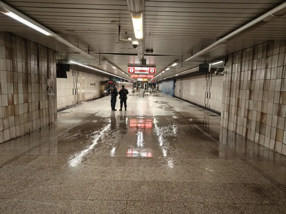 Florenc Station (Metro C) Temporarily Closed Since Sunday Evening Due to Water Ingress