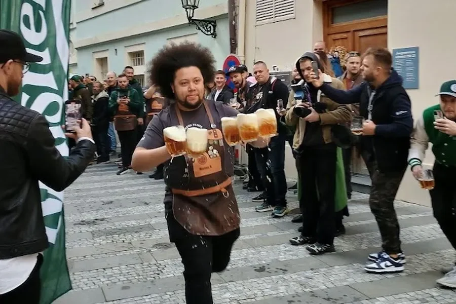 Foam, Speed, Tradition: 15th Edition of the Legendary Beer Race “Pinkasova noční můra”