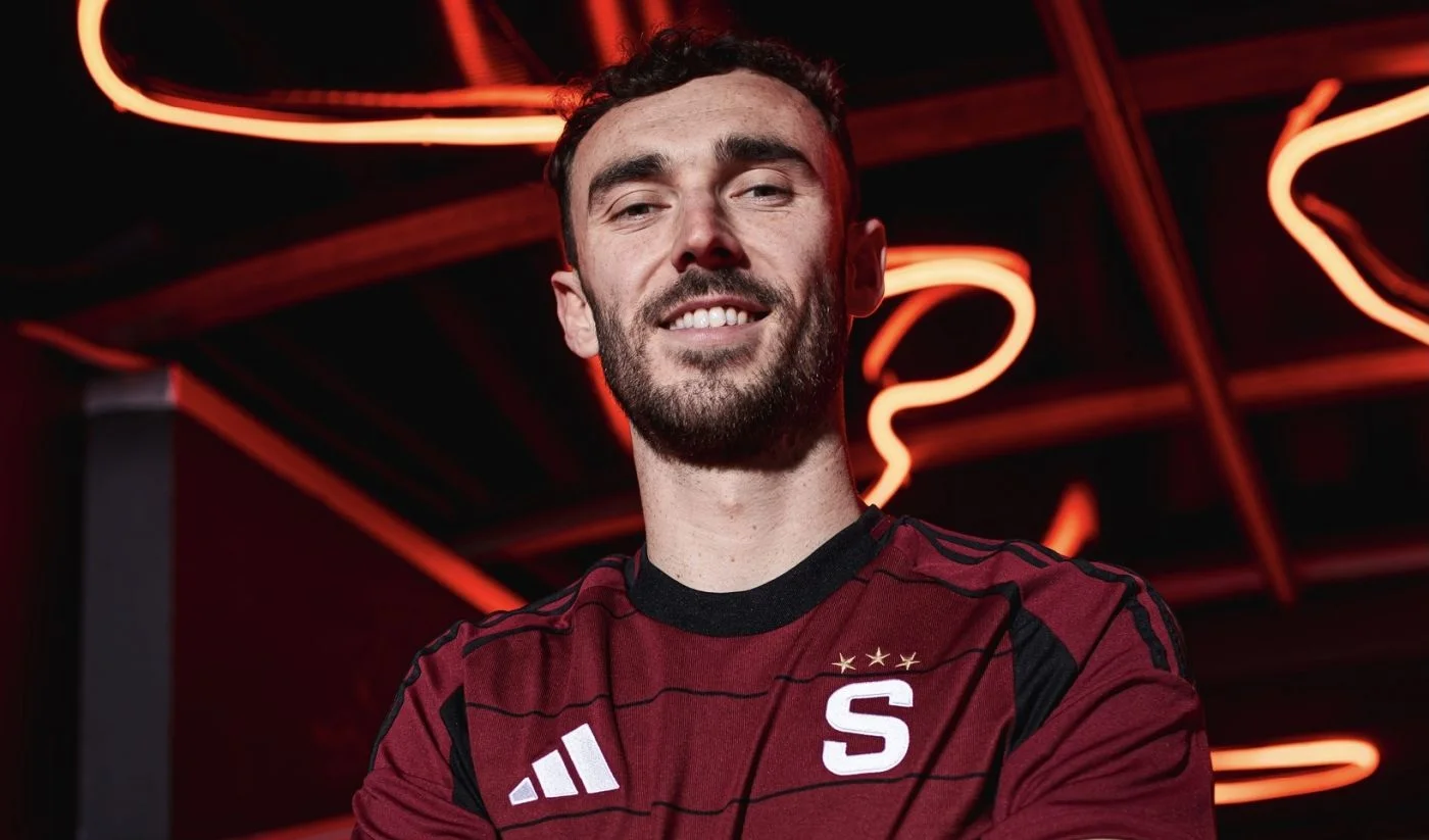 Sparta Prague Signs Scottish Midfielder Andrew Irving