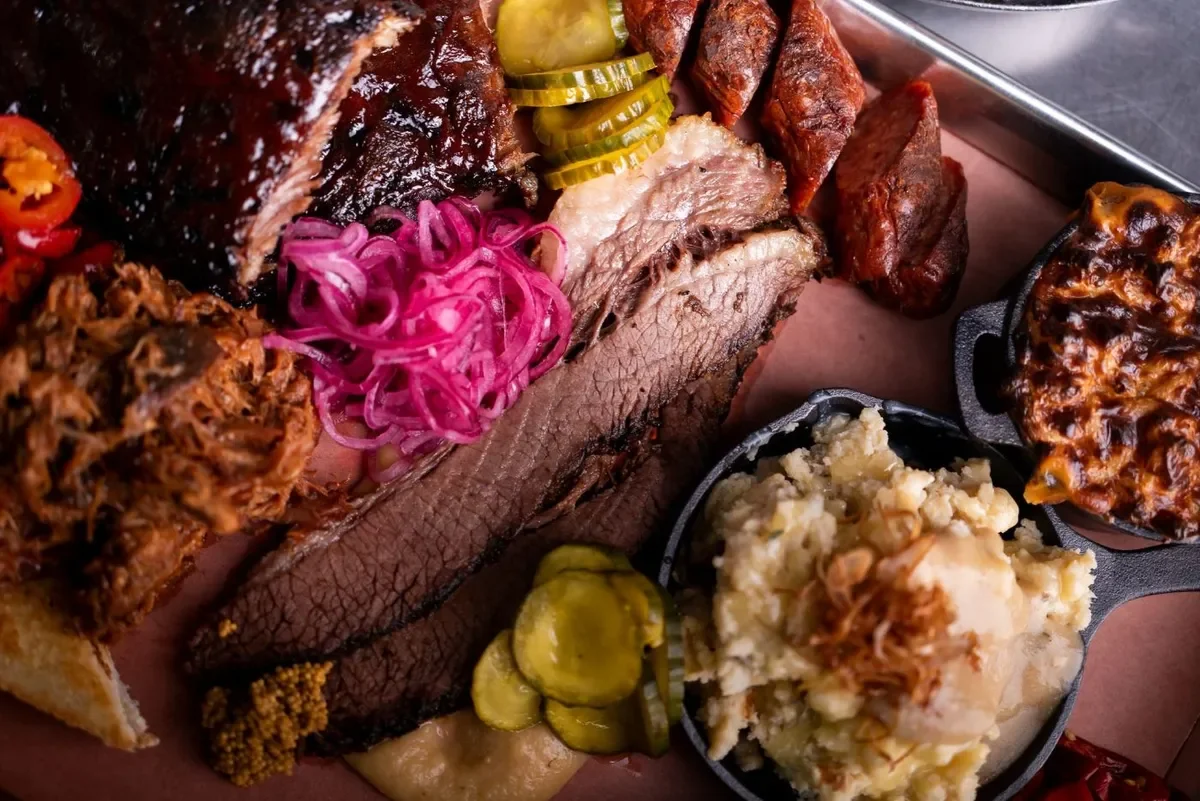 Isaac’s BBQ: Prague’s New Hotspot for American Barbecue Lovers