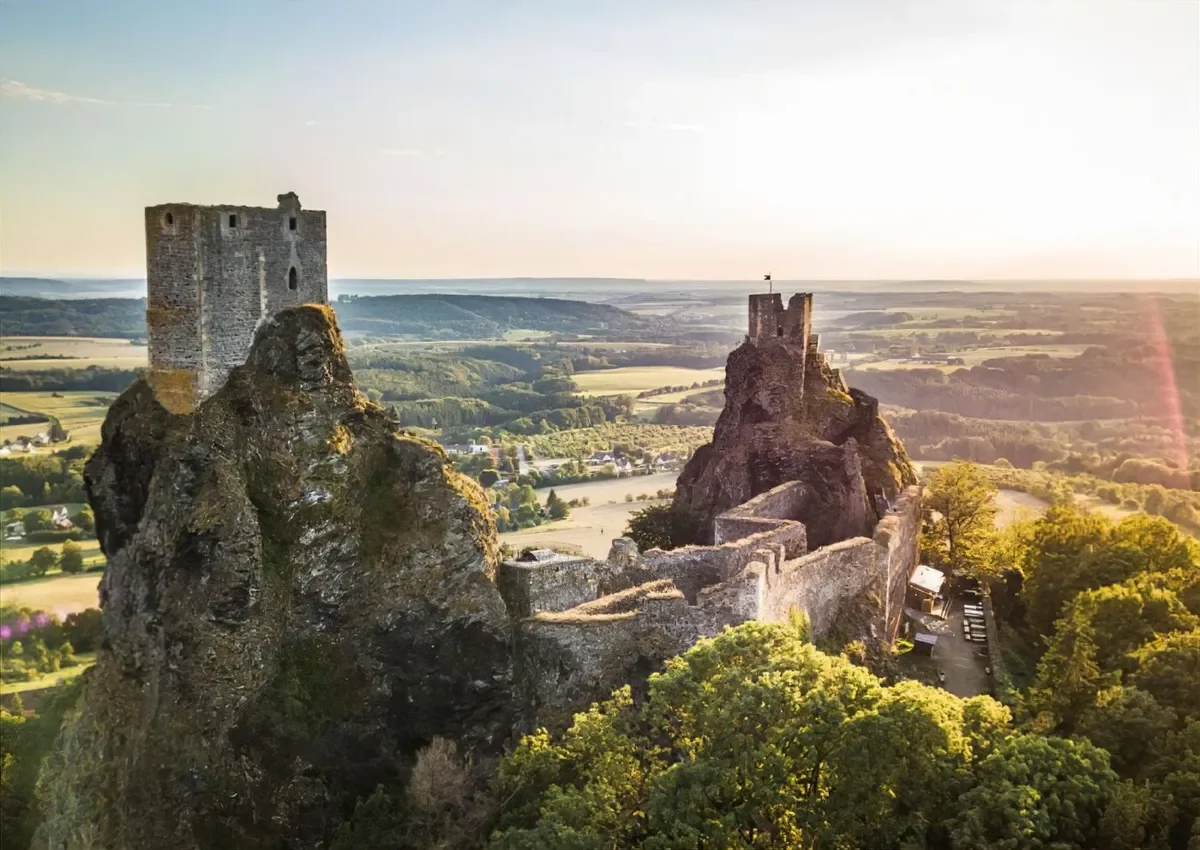 Kingdom Come Deliverance II: Medieval Video Game Turns Czech Towns into Tourist Magnets