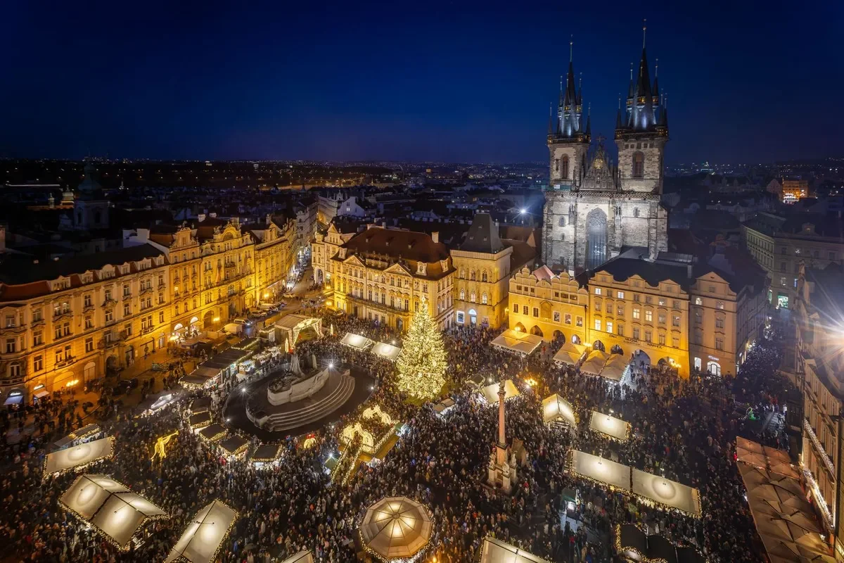 LIVE Streaming: Prague Christmas Market 2024 at Old Town Square