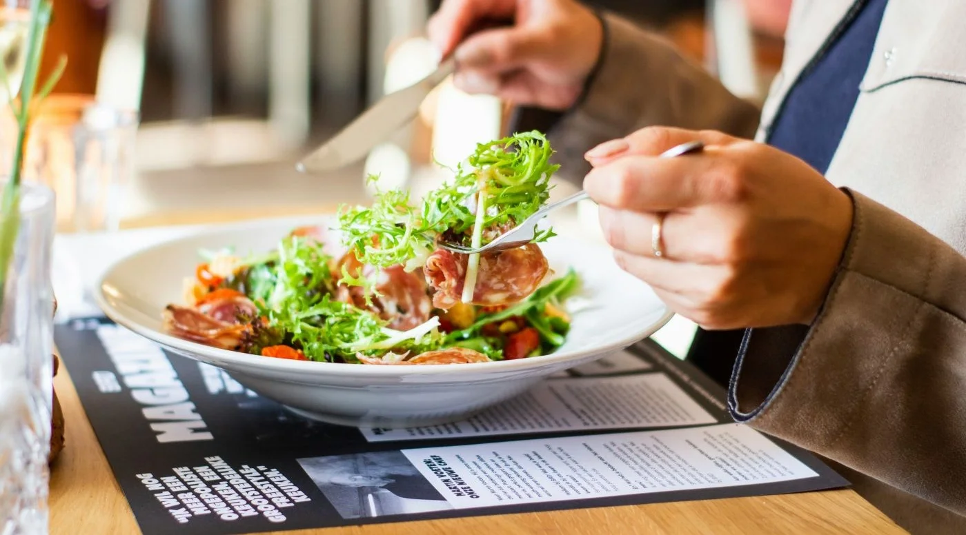 Average Price of Popular Lunch Menus in the Czech Republic Rises Above 200 Crowns for the First Time
