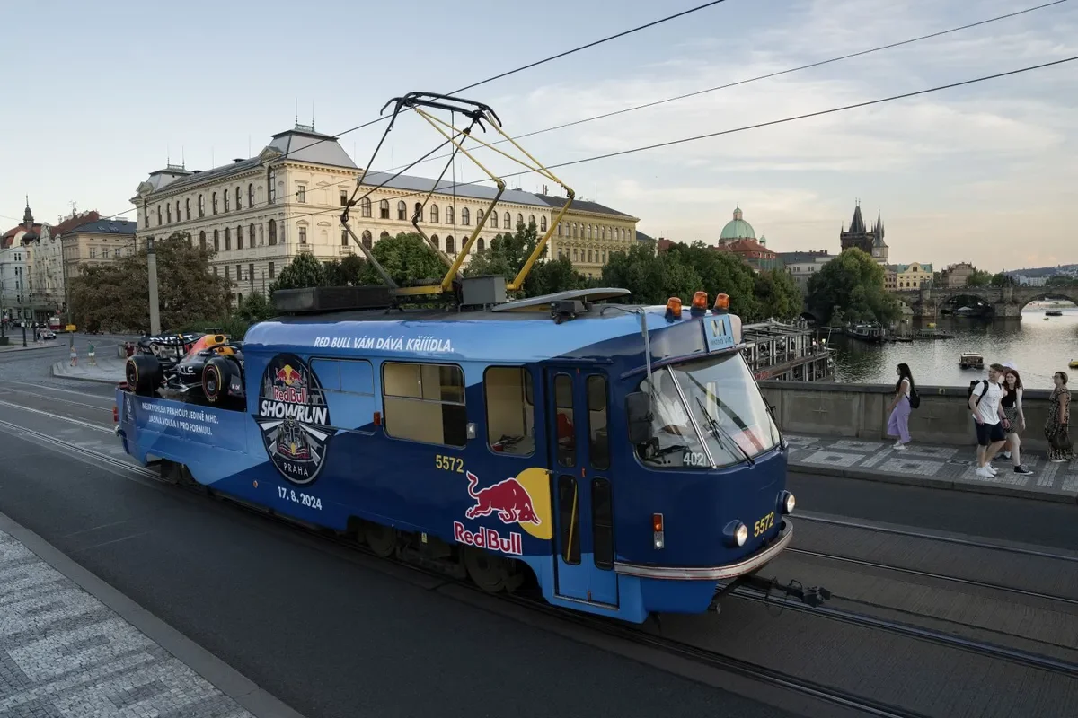 Next Stop: Formula 1 – The Red Bull Showrun Comes to Prague on Saturday