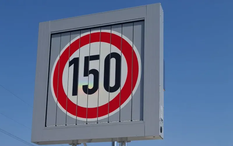Pilot Project on the D3 Motorway: Test with a Speed Limit of 150 km/h Launched near České Budějovice