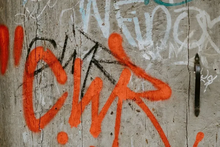 Prague 1 Ramps Up Anti-Graffiti Efforts with Extra Funding