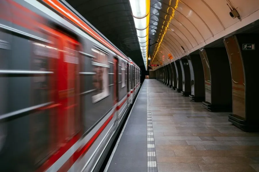Prague Metro: Full closure of Line A between Dejvická and Želivského this weekend