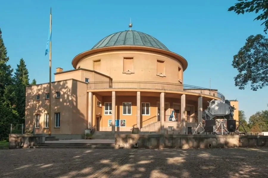 Prague Planetarium Reopens in Mid-June After Two Years of Renovation