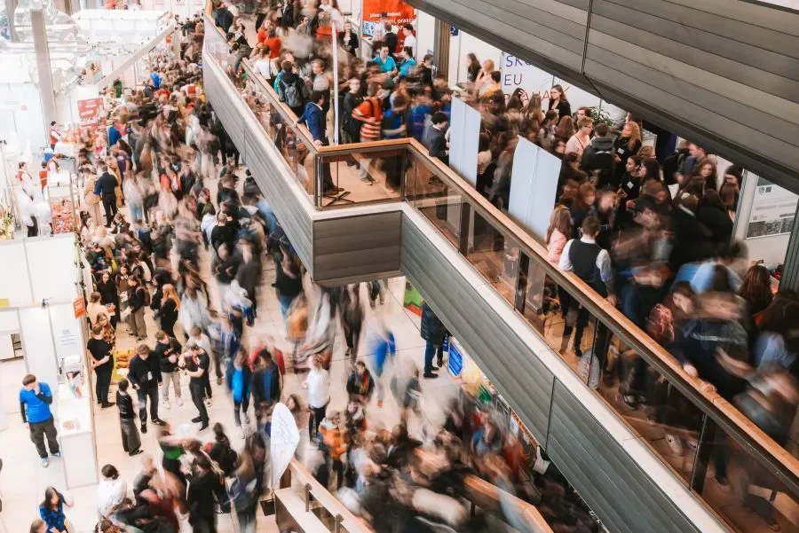 Schola Pragensis 2025: Practical Tips for Choosing a School – Prague Education Fair Opens Its Doors Again