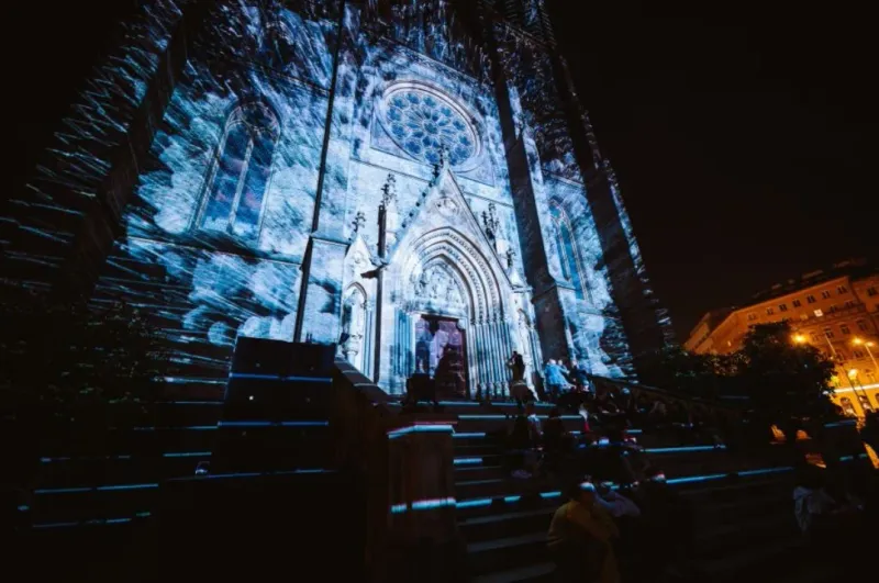Signal Festival Prague 2025: Video Mapping for the First Time on the Tower of the Old Town Hall
