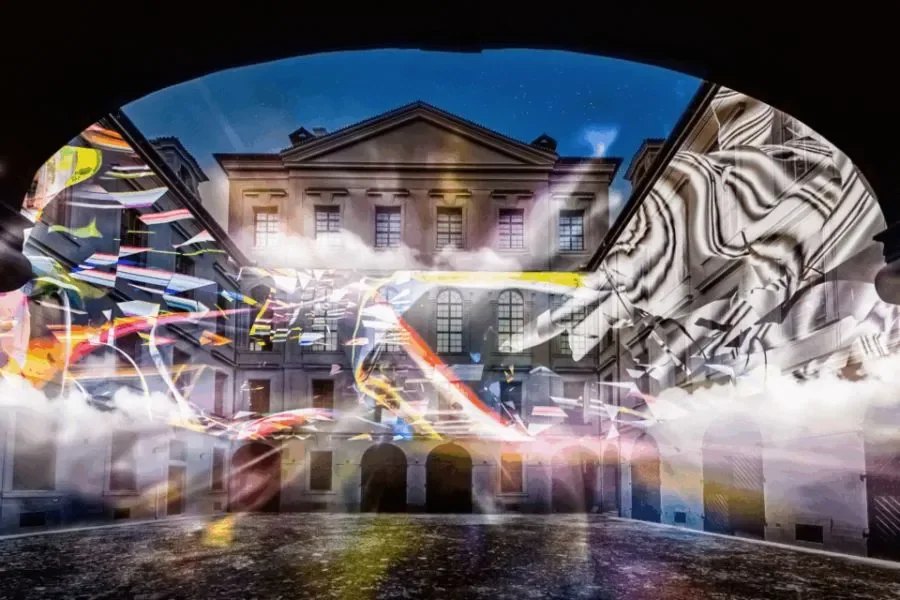 Signal INSIDE opens hidden Prague interiors to fascinating light art