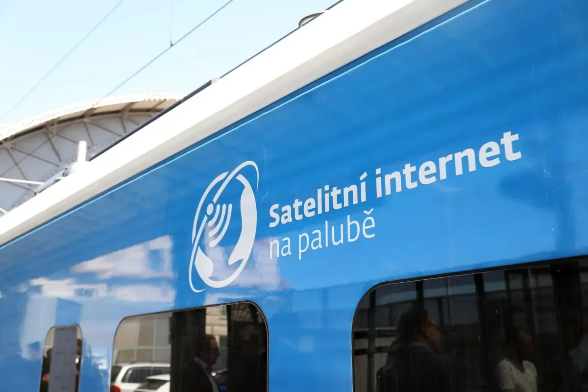 Starlink Satellite Internet: České dráhy Begins Testing on Additional Routes