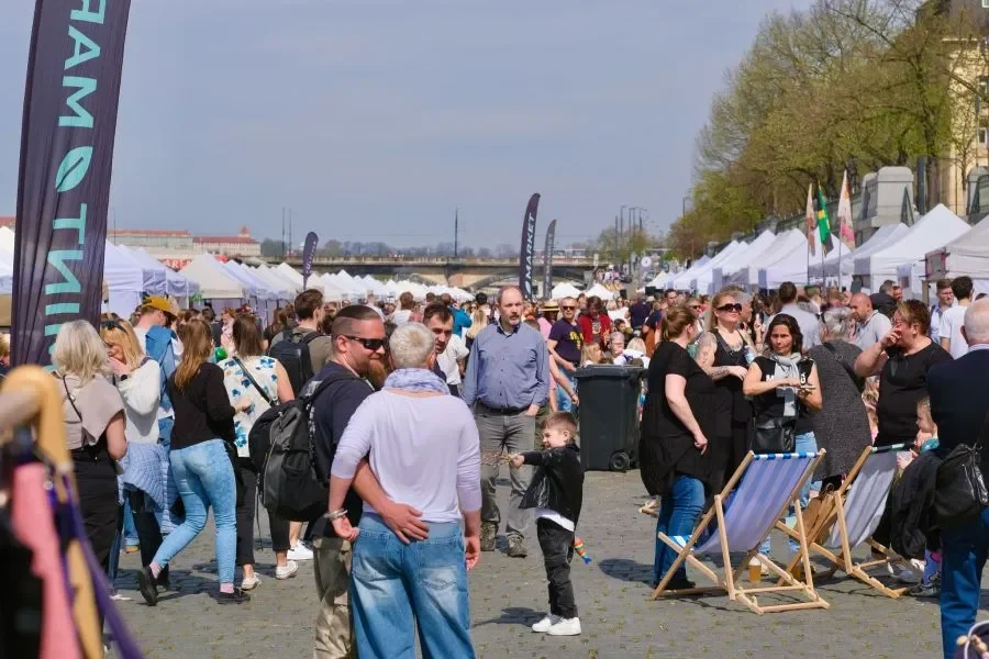 Summer, design and delicacies: the MINT Market returns to Náplavka