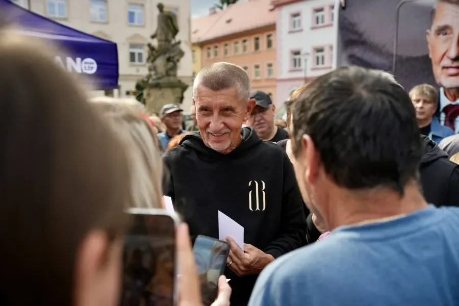 Survey: Majority of Czechs Favour Coalition of ANO, SPD and Motoristé