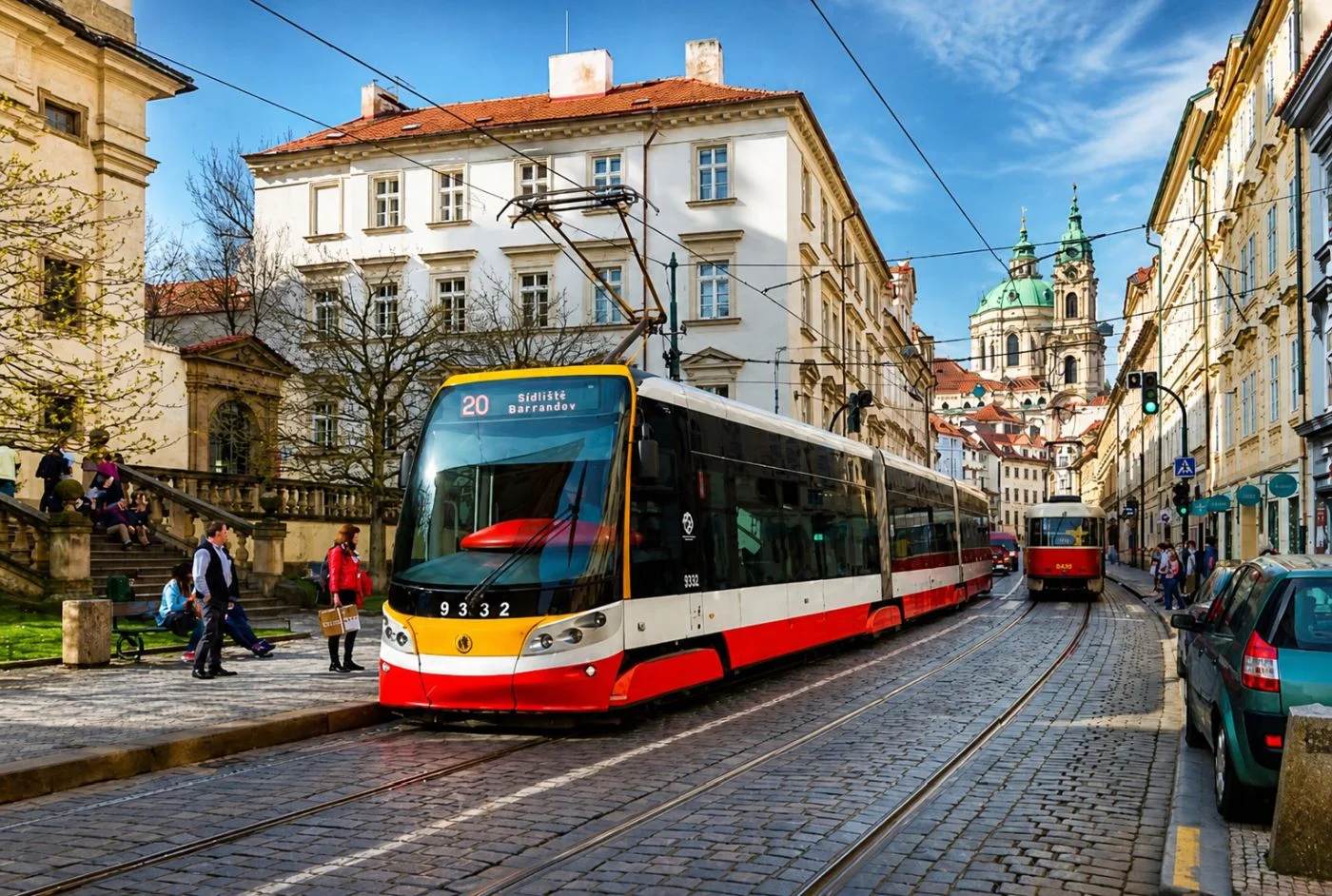 Snowflake Symbol Now Indicates Air-Conditioned Trams at Prague Stops