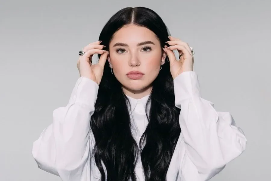 The Art of Being a Mess Tour: Lauren Spencer Smith to Make Her Prague Debut in Mid-September