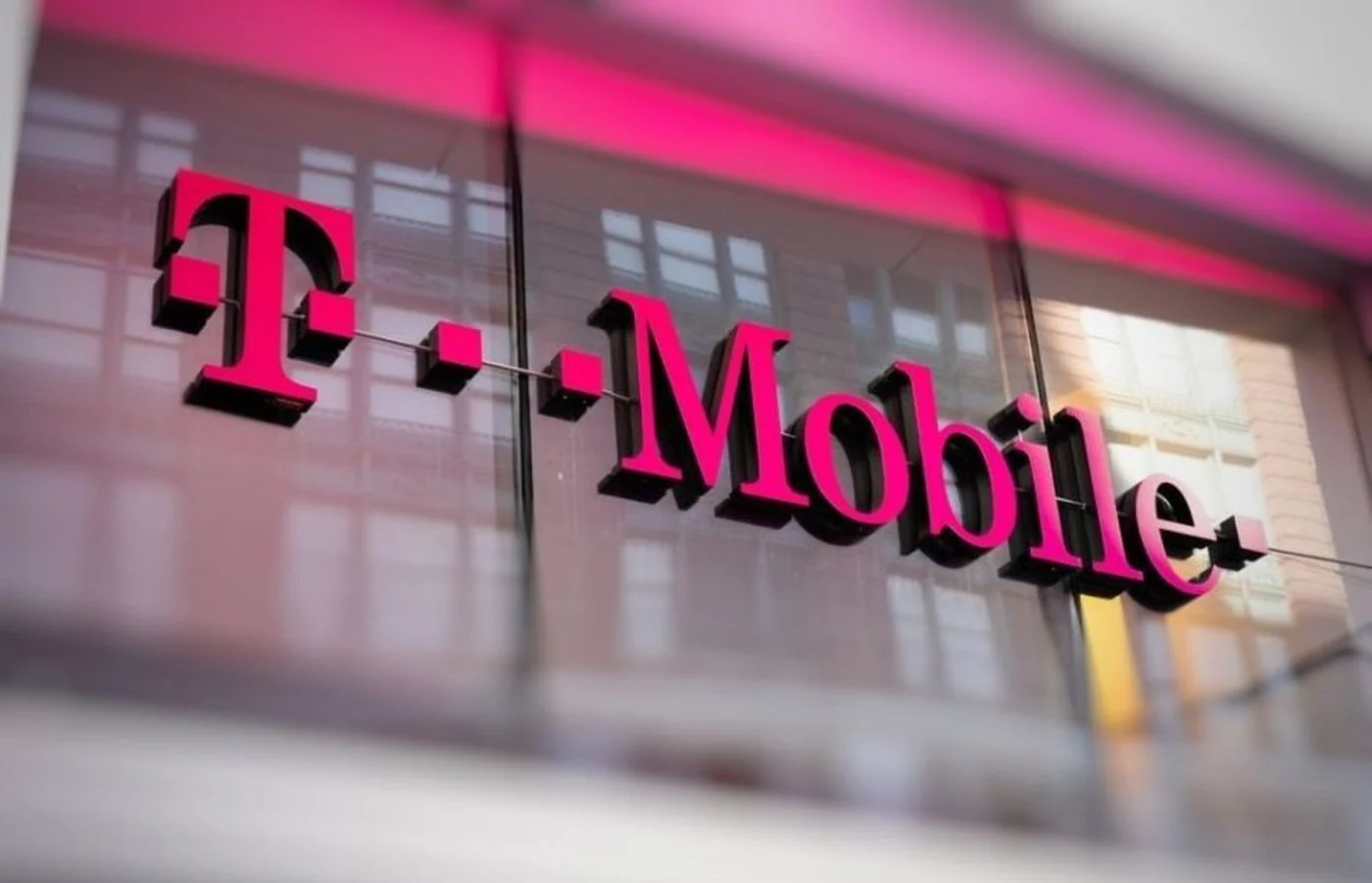 T-Mobile Celebrates 30 Years on the Czech Market