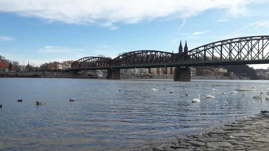 UNESCO advises against demolition of railway bridge at Výtoň
