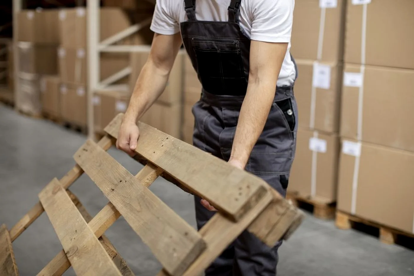 From Transport to Food Production: Czech Firms Struggle to Find Workers